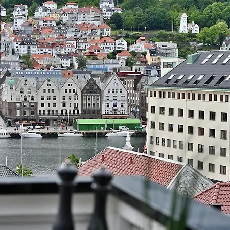 Historic And Exclusive Apartment Bergen Exterior photo